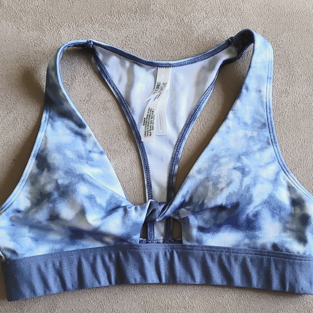 PINK by VS Ultimate lightly lined bra with cute front twist. Blue tie-dye. Small